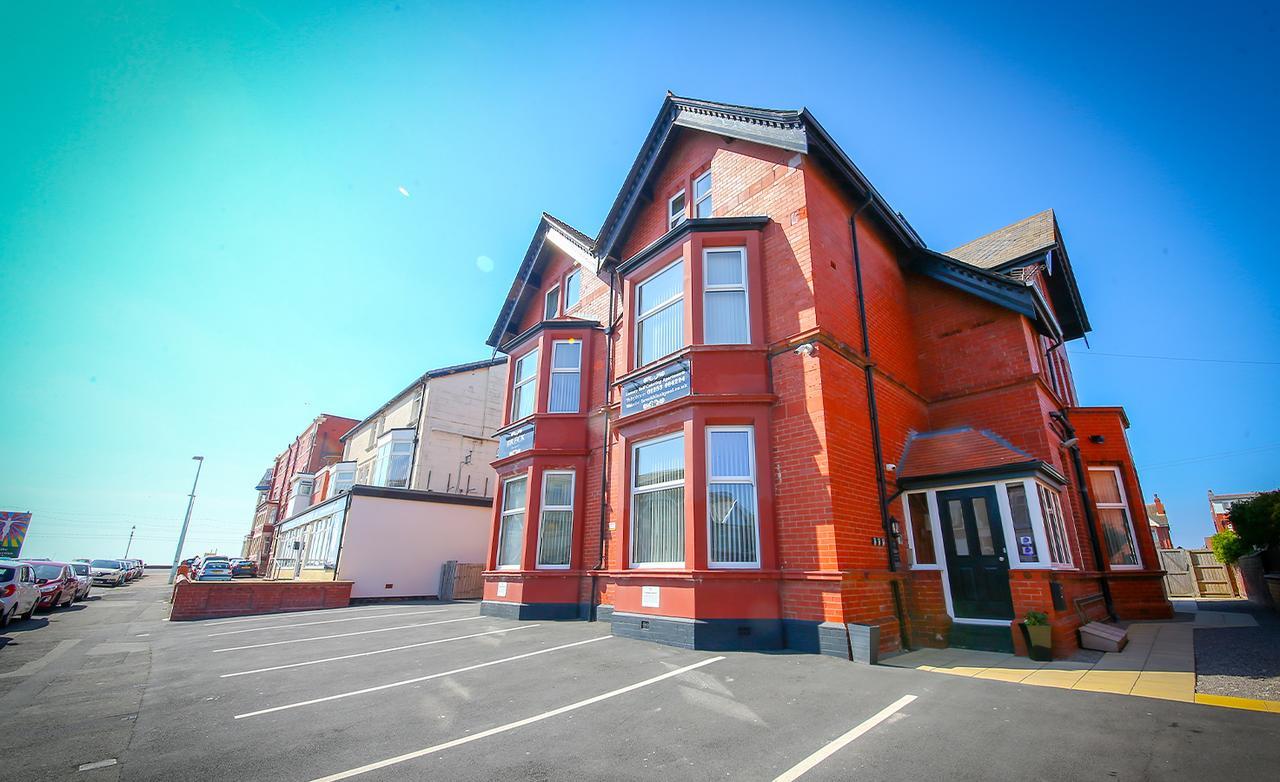 Breck Blackpool Apartment Bispham Exterior photo